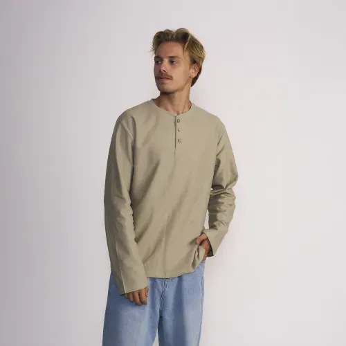 Polera Masculina Manga Larga Con Cuello Y Boton Color Solido Con Terry Frontal Verde