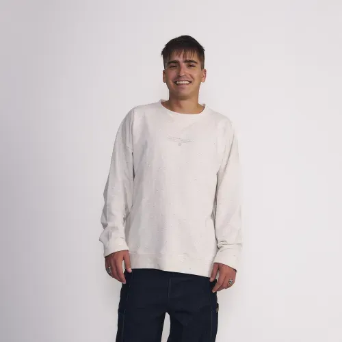 Poleron Masculino Crew Neck Slub Con Estampado Central En Frente